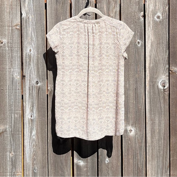 H&M button down top size 4 - Picture 17 of 17